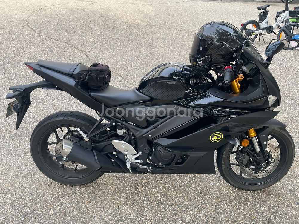 야마하 YZF-R3 오토바이 블랙--1