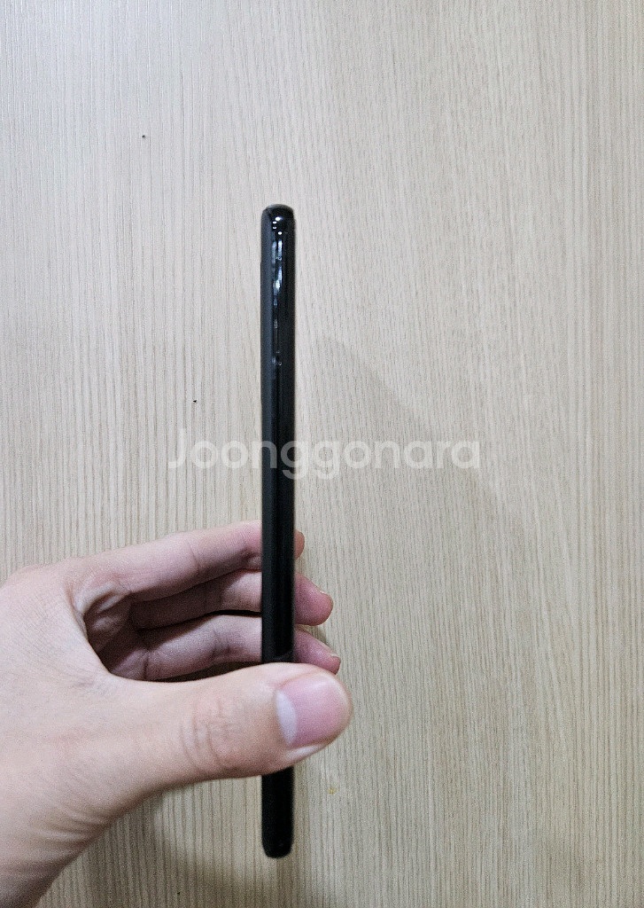 갤럭시 S21플러스 블랙 256G 상태좋아요--2