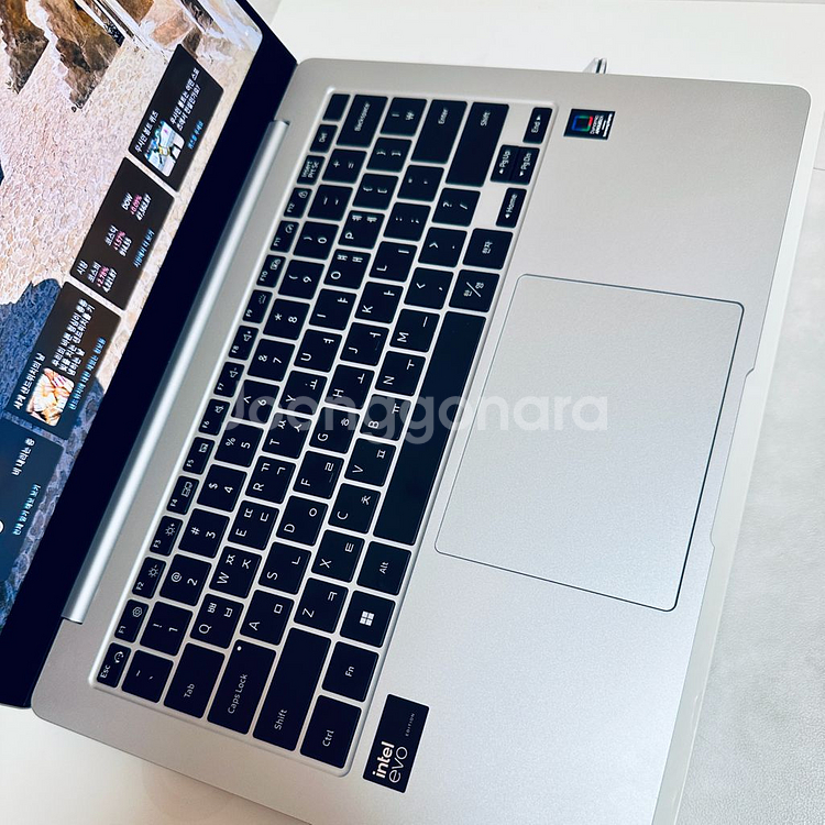 삼성 노트북 갤럭시북4프로 14인치 512gb 16ram 풀박 S급--1