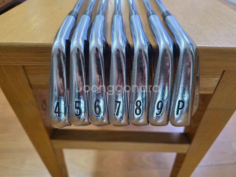 타이틀리스트 716MB 4~P 7아이언 (다골 AMT S200)--1