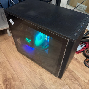 5600X RX9070XT 4k게임 반본체 데스크탑 팝니다.
