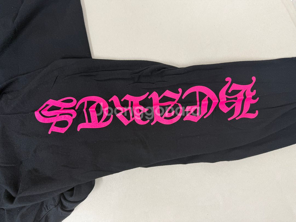 크롬하츠 핑크 넥 스크립트 로고 롱슬리브 포켓 크루 블랙 XXL--2