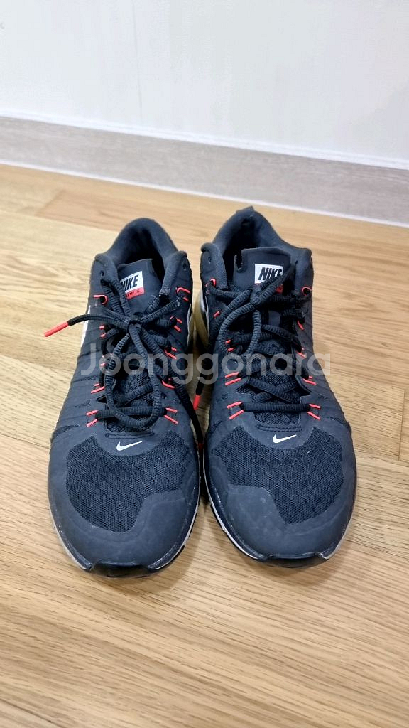 나이키 에어맥스 남성용 운동화250 팝니다.--1