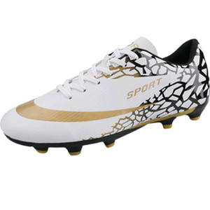 미사용 리온 크랙 스파이크 훈련 성인 축구화 265mm