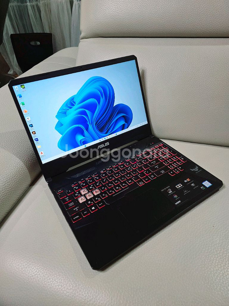 15인치 i7 고성능 게이밍 노트북(램16GB,1.25TB,새배터리)--3