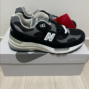 [235] 뉴발란스 992 코어 블랙 그레이 새제품