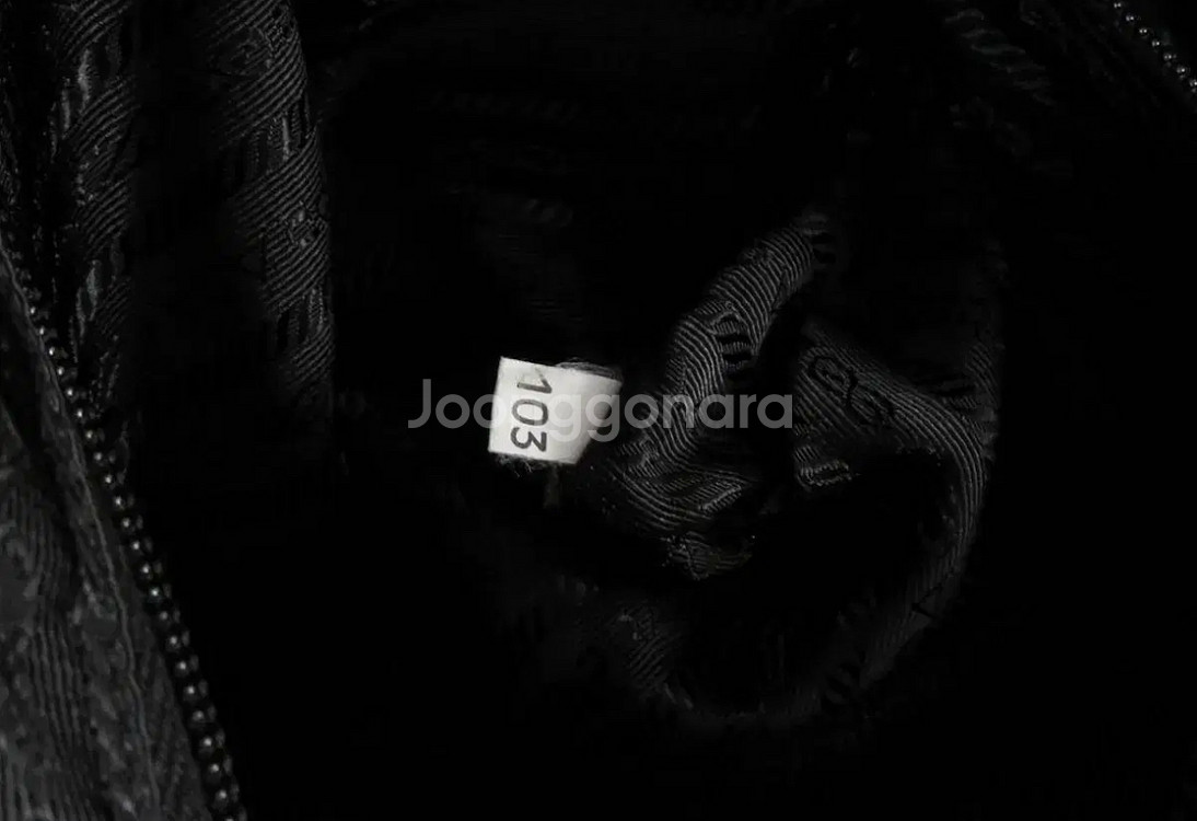 프라다 나일론 백팩--4