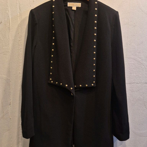 마이클 코어스 블랙 스터드 자켓