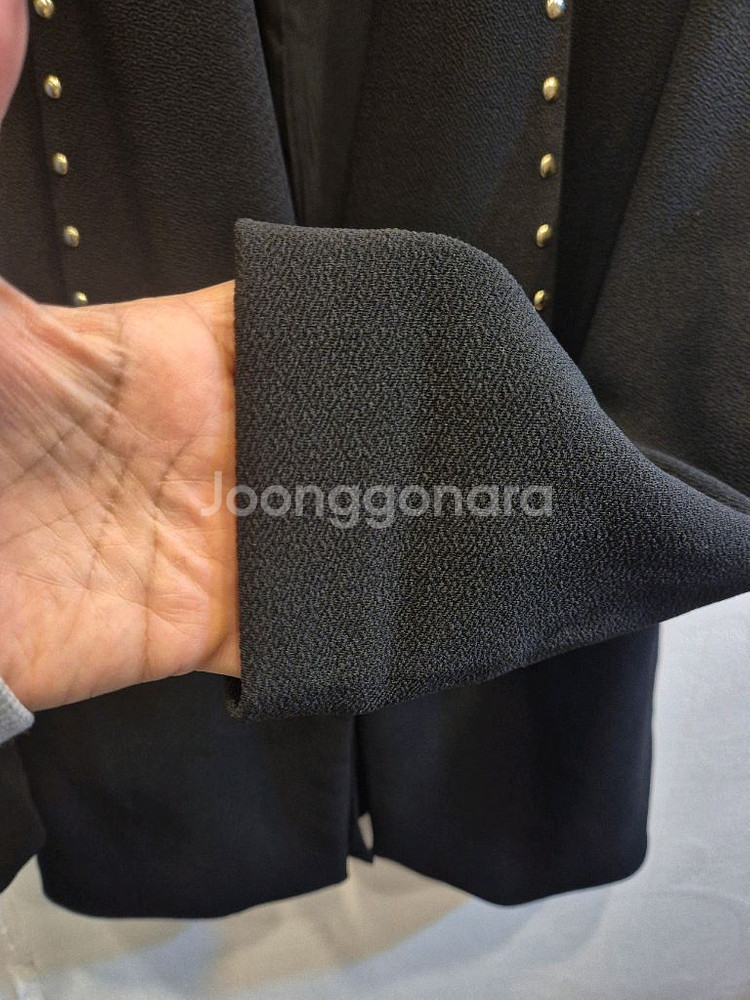 마이클 코어스 블랙 스터드 자켓--3