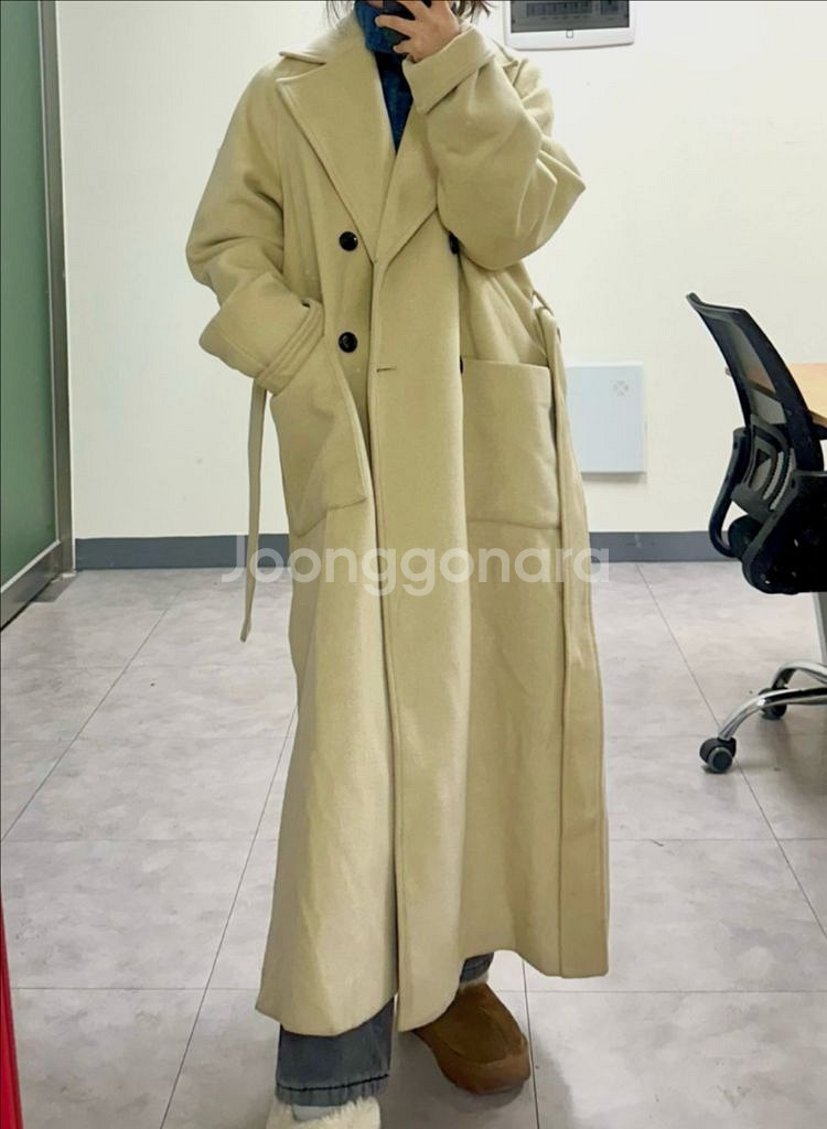 옷장정리| 오버핏 허리끈 메이썸 싱글 버터색롱코트--7