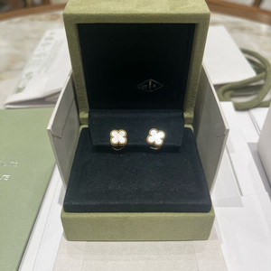 반클리프 알함브라 이어링 귀걸이 스위트 옐로우골드