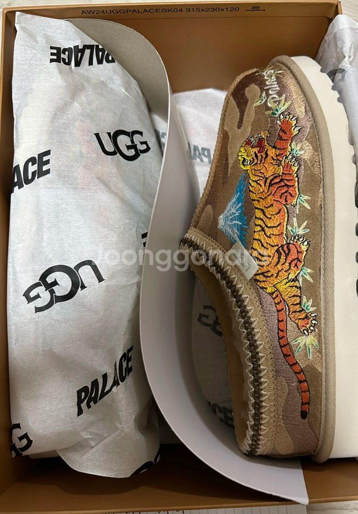 어그 x 팔라스 타스만 슬리퍼 체스트넛 카모 280 판매해요--0