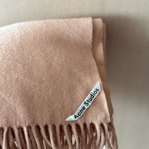 처분가 급처>아크네 스튜디오 머플러