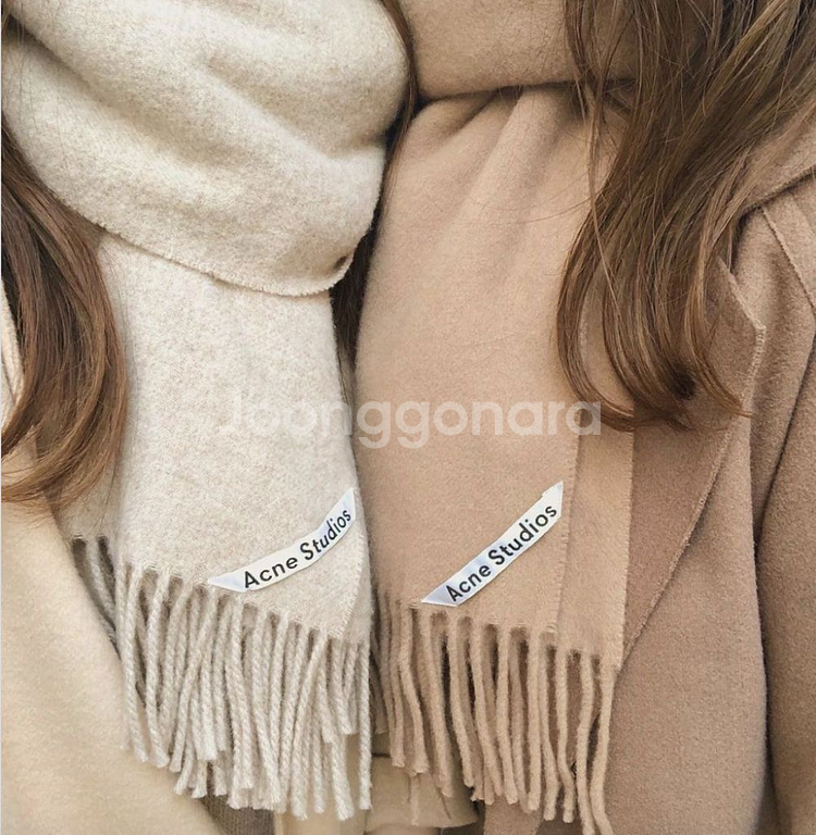 처분가 급처>아크네 스튜디오 머플러--4