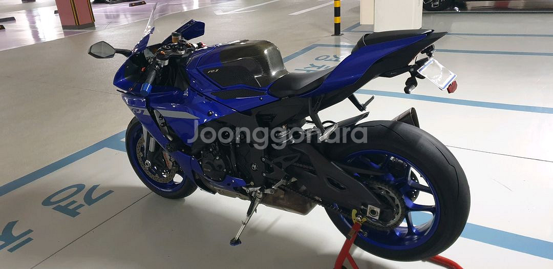 야마하 R1 스포츠바이크--5