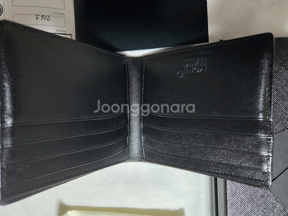 몽블랑7163 남성용 반지갑 팝니다.--3