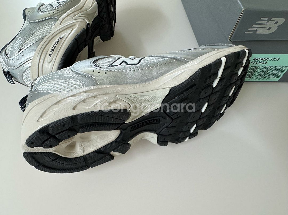 뉴발란스키즈 530 210사이즈--1