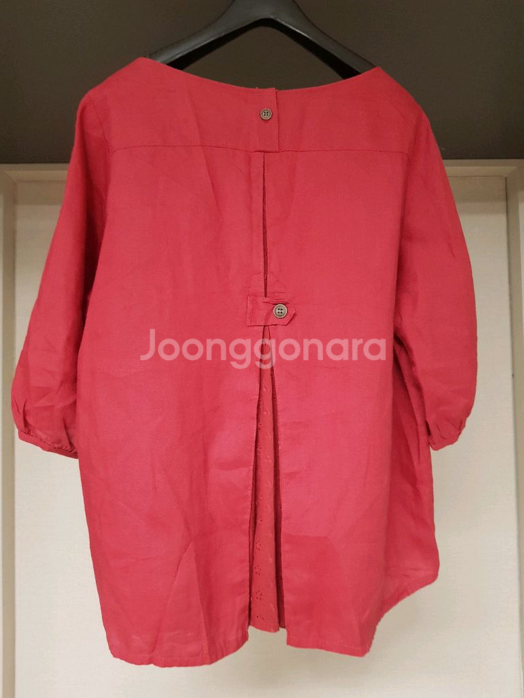 미쉘리 크로쉐배색 린넨상의--1