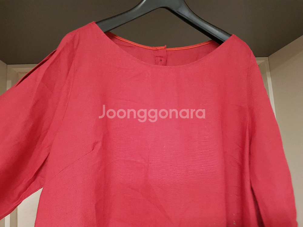 미쉘리 크로쉐배색 린넨상의--2