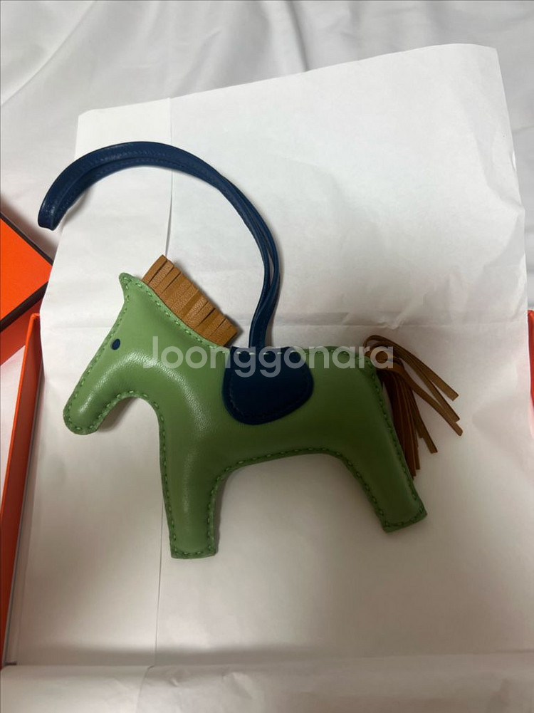 에르메스 로데오 백참 PM사이즈--0