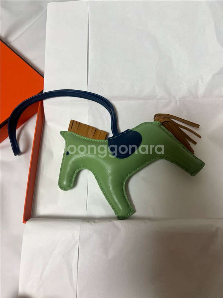 에르메스 로데오 백참 PM사이즈--2