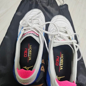 미즈노 모렐리아 네오 4 재팬 235 축구화