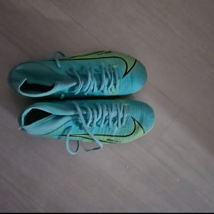 아디다스 머큐리얼 슈퍼플라이 8 아카데미 tf 풋살화 240