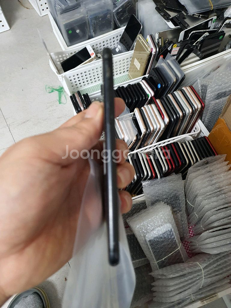 아이폰se2,3,12미니,xr,11 소량 대량 판매합니다--0