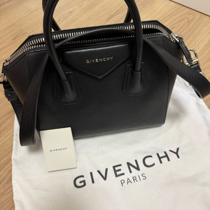 지방시 안티고나 스몰(블랙)