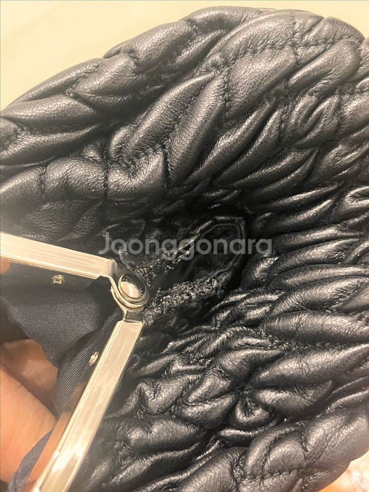 미우미우 정품 블랙 나파가죽 벨클러치백 토트, 크로스백--6