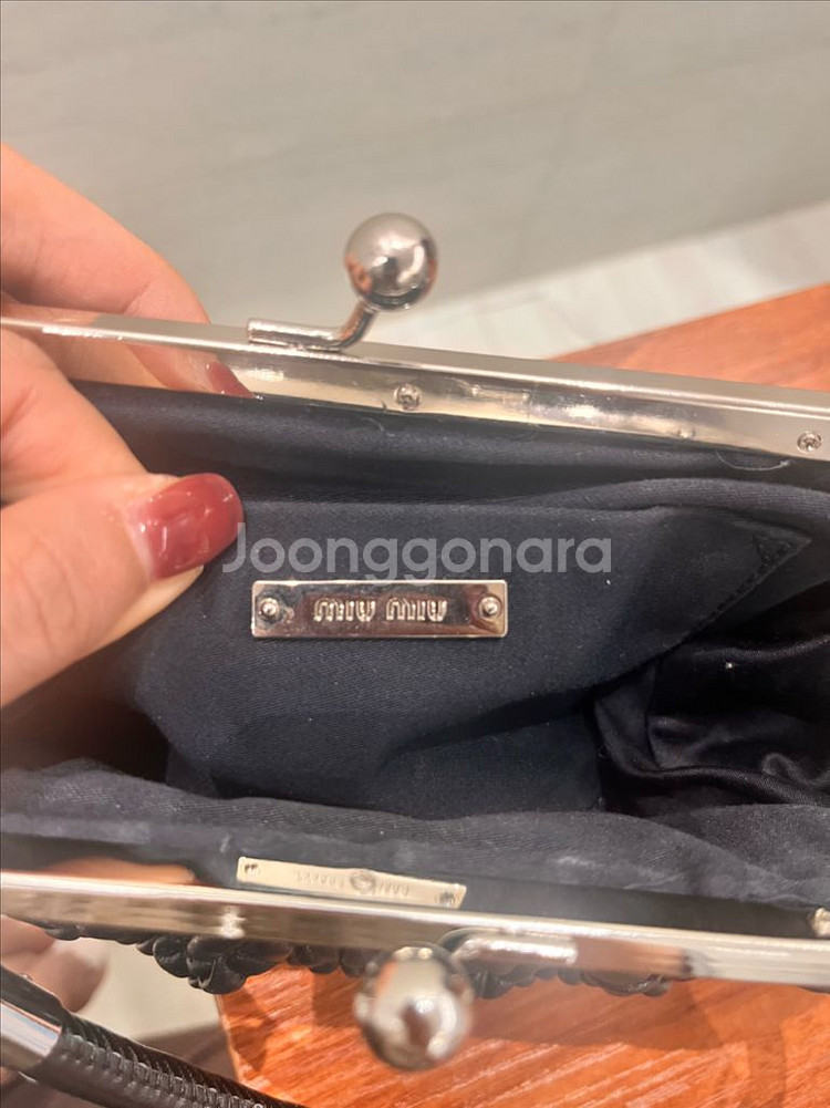 미우미우 정품 블랙 나파가죽 벨클러치백 토트, 크로스백--7