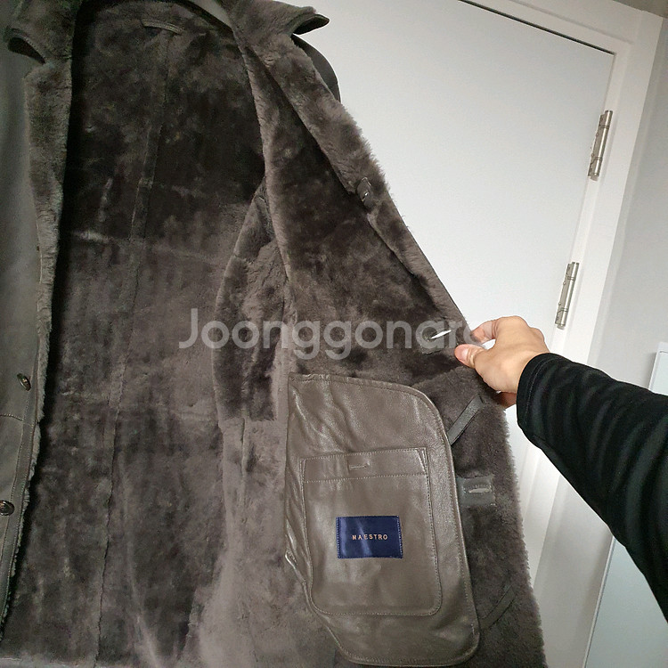 [105] 마에스트로 가죽 무스탕 코트 (양가죽)--3