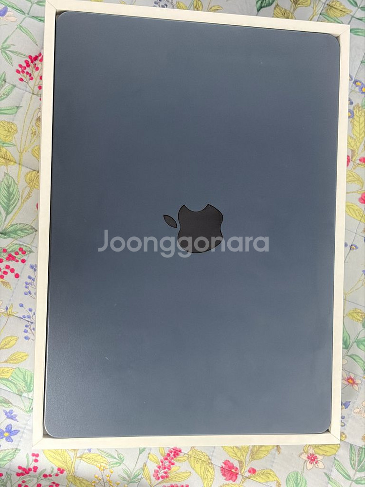 맥북에어 M2 13인치 8cpu, 10gpu, 24g ram, 512g ssd 정품풀박스 애플케어--9