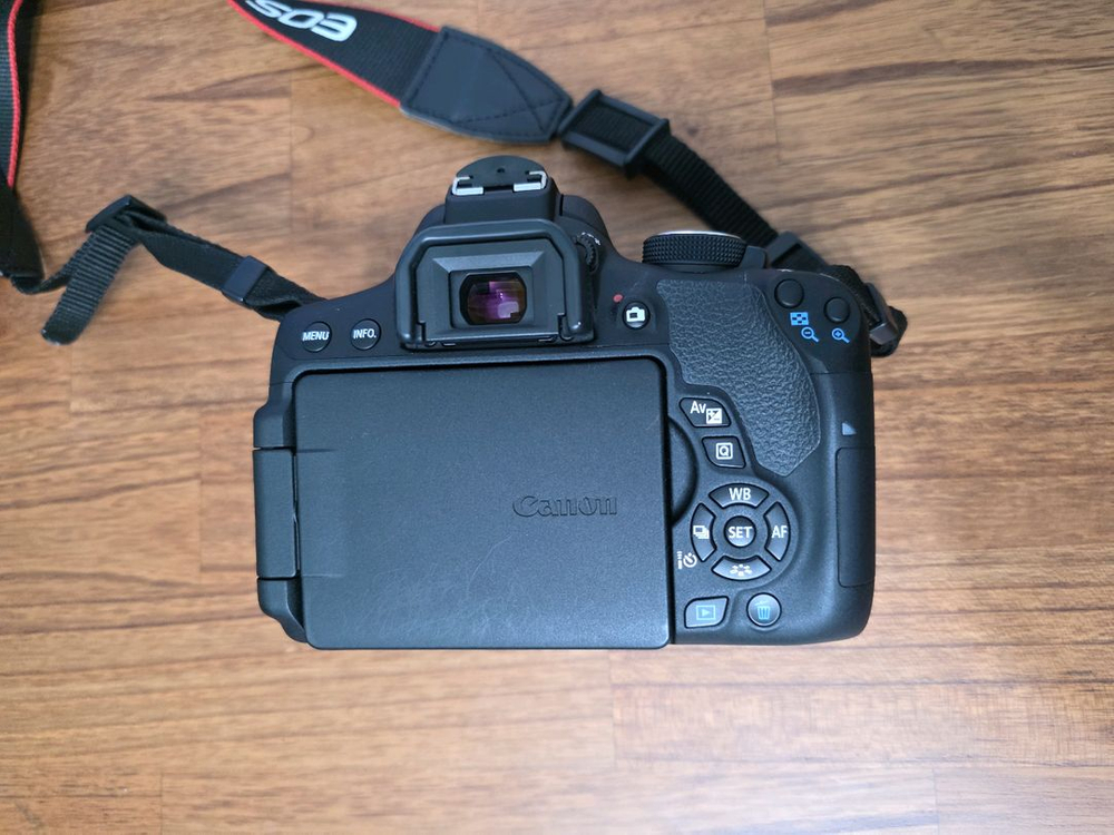 캐논 EOS 750D + 렌즈 3개 이미지