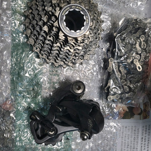 시마노 105 R5800 스프라켓, 뒷 드레일러