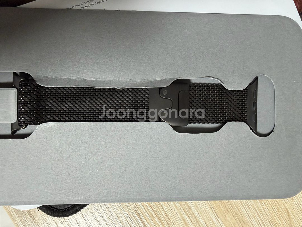 애플워치 티타늄 밀레니즈 루프 M 블랙팝니다--0