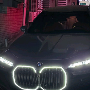 폴드7 256 실버로 17프로맥스 256구합니다