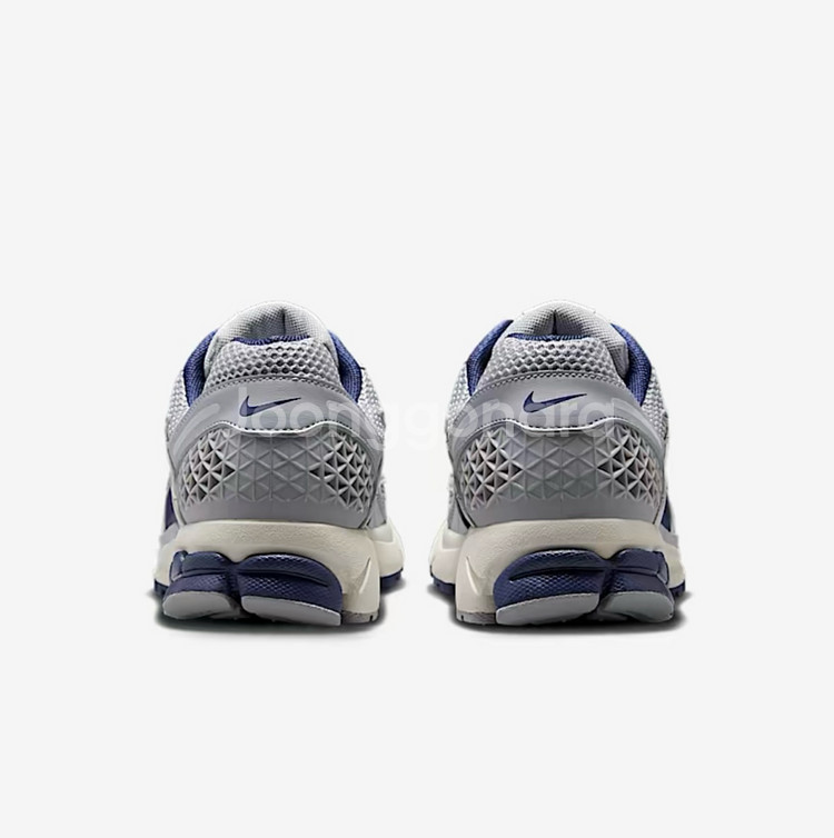 [280] 나이키 줌 보메로5 운동화--4