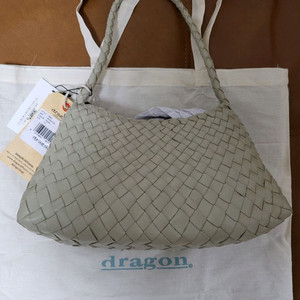 드래곤디퓨전 로잔나 숄더백 펄 8943 새상품