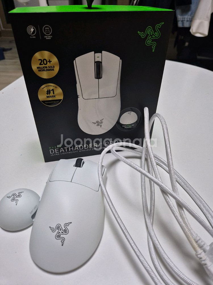 레이저 데스에더v4 pro 화이트 게이밍 마우스--0