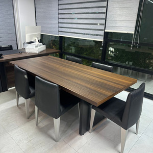 리바트 원목 회의용 책상(의자 제외)