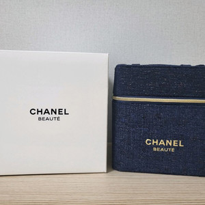 정품) 샤넬 홀리데이 보석함 파우치 (코스메틱)