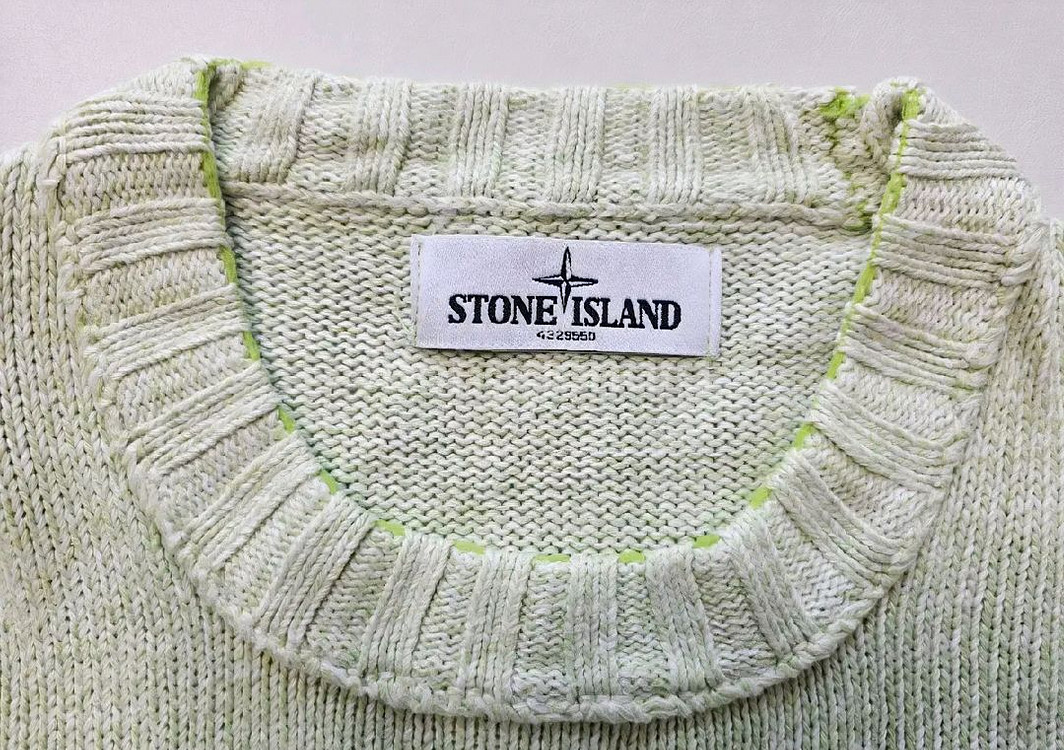 [드라이완료]스톤아일랜드 니트(L)--3