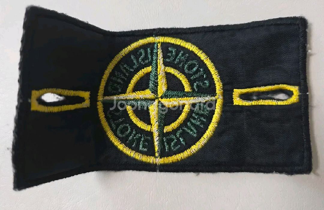 [드라이완료]스톤아일랜드 니트(L)--2