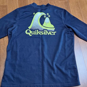 퀵실버 주니어 래쉬가드