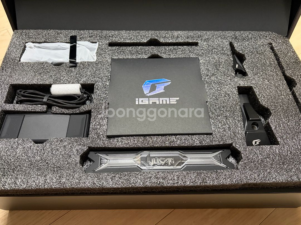 컬러풀 RTX 5070Ti Vulcan--1