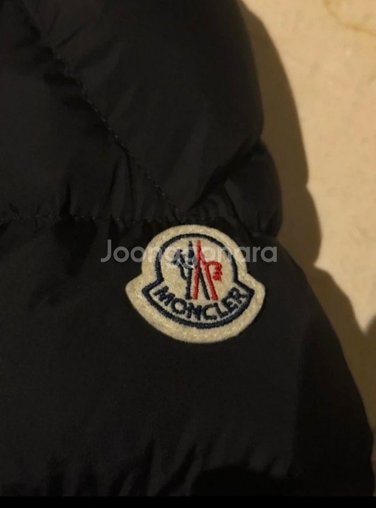 몽클레어 클루니 23~24FW 3사이즈--1