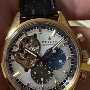 제니스 오픈하트 크로노마스터 로즈골드 시계