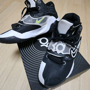 나이키 KD Trey 5 X EP 농구화