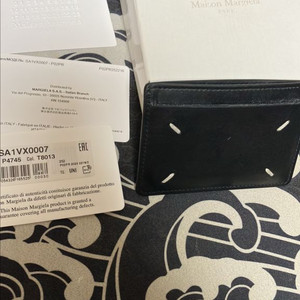 메종마르지엘라 카드지갑